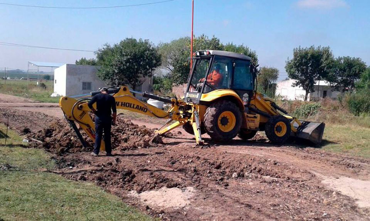 Larroque: comenzó a funcionar el pozo de bombeo del Plan Hábitat
