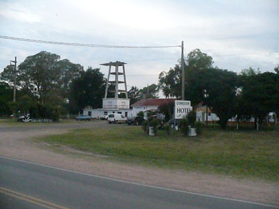 La Municipalidad y el frigorífico Aveguay, negocian el Complejo del Poli-Deportivo
