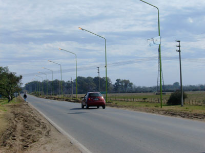 Mejoran la luminaria en el acceso a Pueblo Belgrano