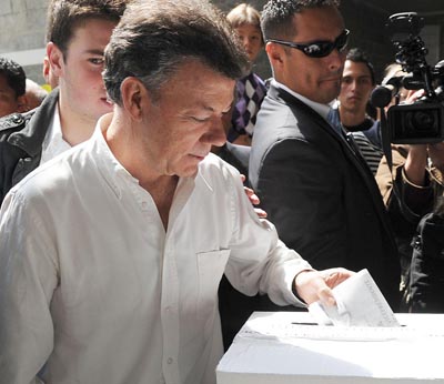 Colombia: Santos y Mockus rumbo a la segunda vuelta 