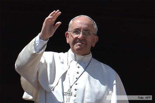  El sumo pontifice saludó en Twitter a los trabajadores en su día
