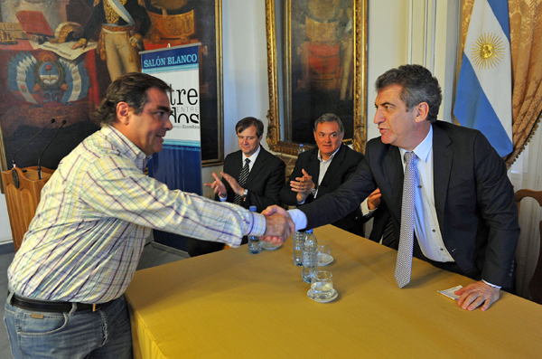 Larroque: construirán 16 viviendas para docentes