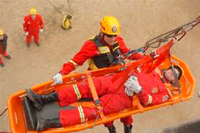 Capacitan a bomberos