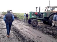 Denuncian mal  estado caminos 