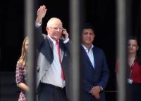 Kuczynski renuncia  la presidencia de Perú