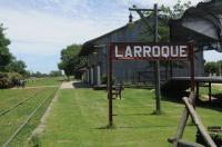 Larroque: Tres estudios de hisopado  dieron negativo de Covid-19