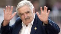 Los expresidentes Mujica y Sanguinetti renunciaron a sus bancas de senadores