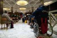 El Vaticano empezó a vacunar contra el coronavirus a personas sin techo de Roma