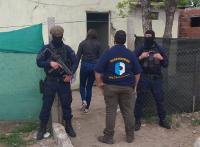 Se realizaron dos allanamientos y tres detenciones por narcomenudeo