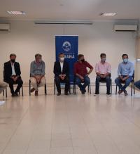 La provincia entregó créditos  a productores apícolas