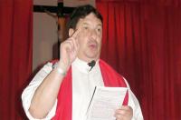 Abusos: reclaman 90 millones de pesos en la causa por abusos del cura Escobar Gaviria