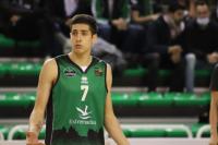Mateo Díaz aportó 6 puntos en el triunfo del Cáceres Baloncesto
