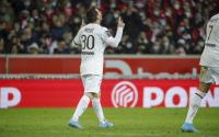 Líder PSG, con un gol de Messi, goleó a Lille y sumó su tercera victoria consecutiva en la Ligue 1