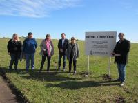 Recorrieron el predio que donó la Municipalidad de Larroque para construir otra escuela primaria