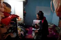 Una familia necesita $104.217 para no caer en la pobreza