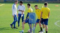 Benedetto y Payero, con molestias físicas, entrenaron aparte en Boca
