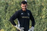 "Chiquito" Romero aceptó la oferta de Riquelme y se incorpora a Boca
