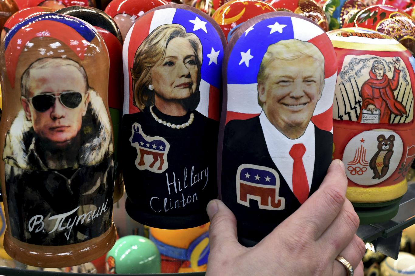 Abren los primeros centros de votación