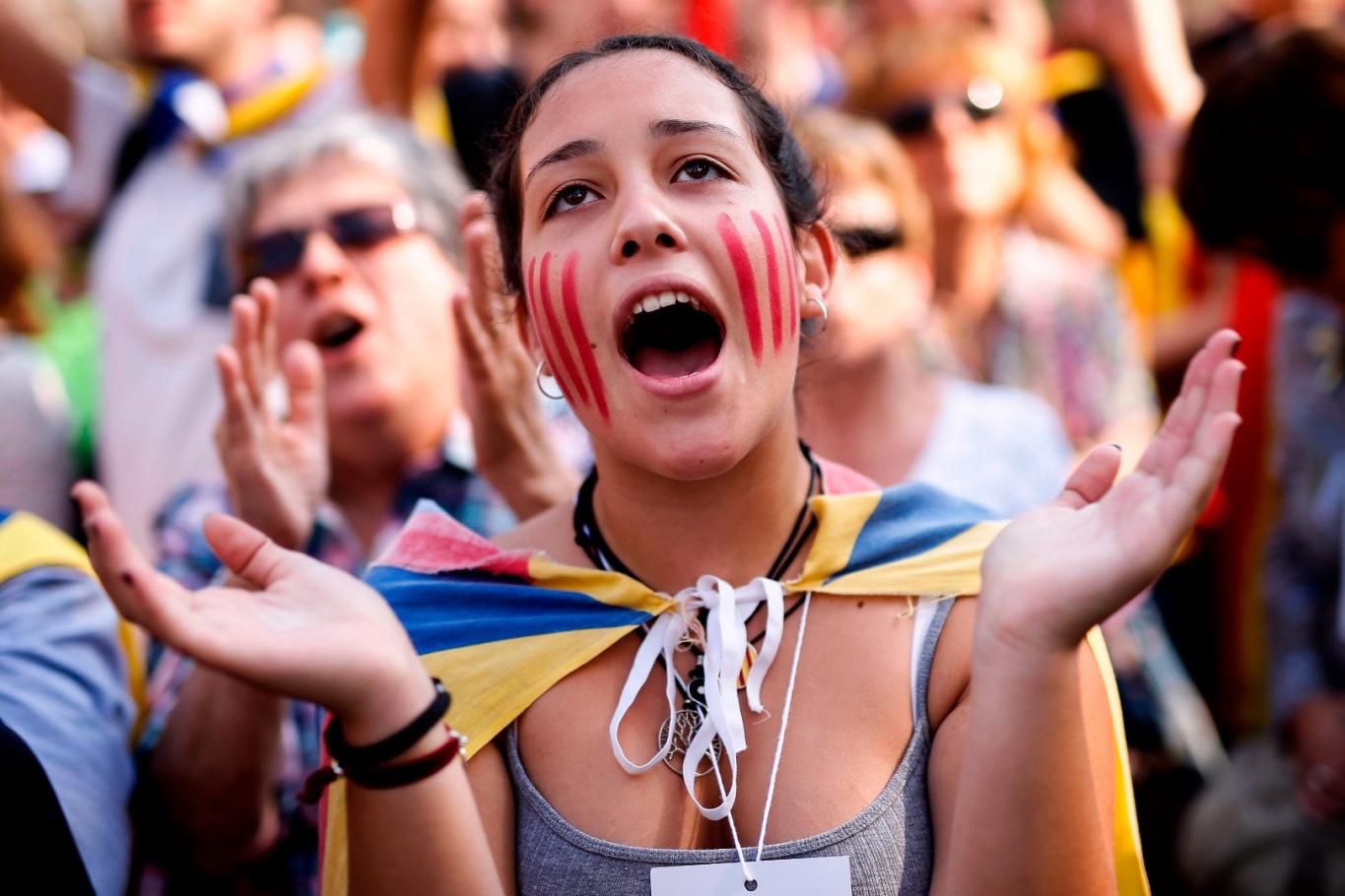 El parlamento de Cataluña declara la independencia