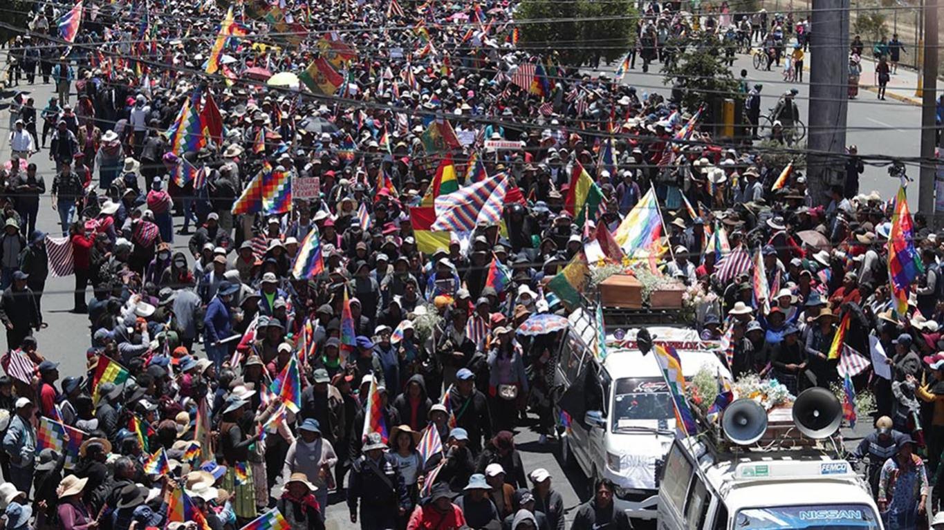 Áñez llamó a los manifestantes a abandonar los bloqueos