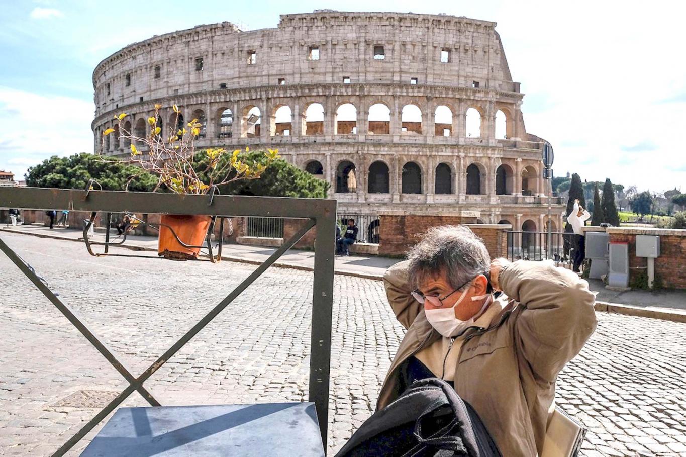 Italia se declaró en “zona roja" y limita  los movimientos en lugares públicos