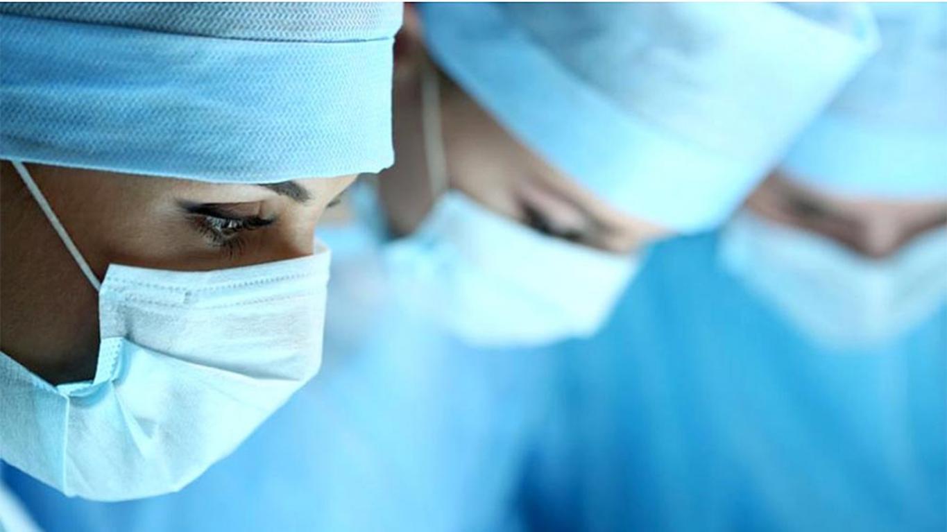 Reino Unido: Cómo los médicos deben decidir quién vive y muere 