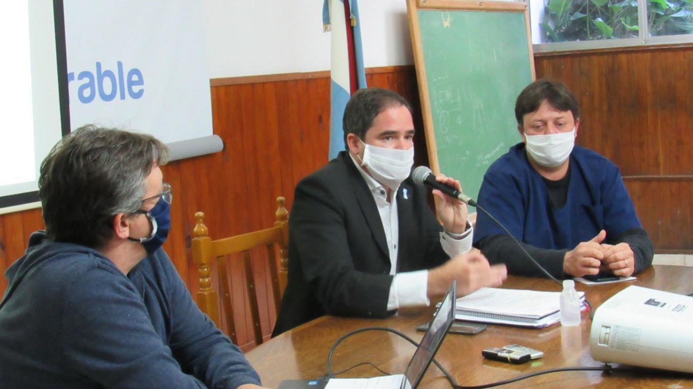 Con dos circuitos y controles estrictos, Larroque habilitó las salidas de esparcimiento