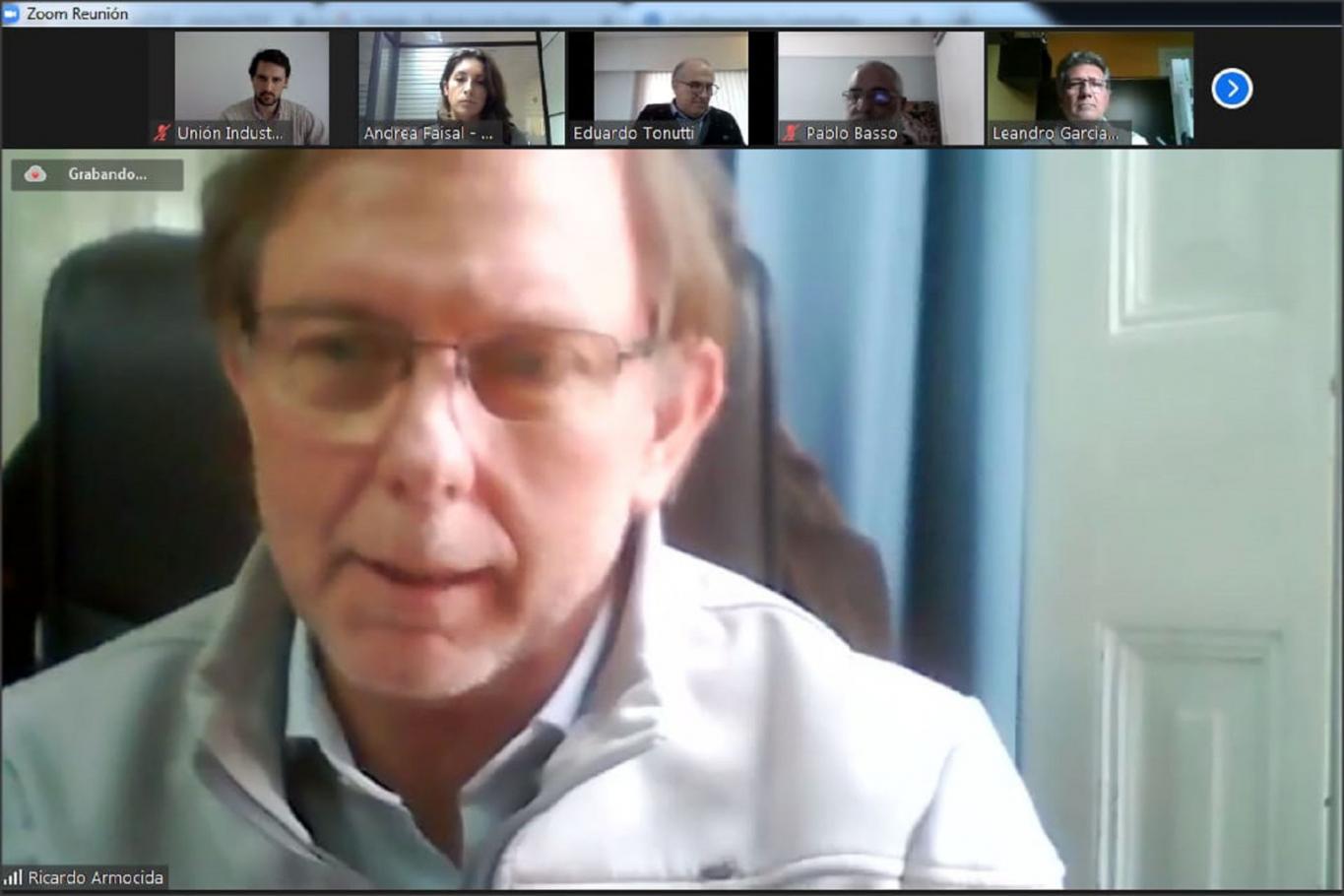 Bahillo se reunió con industriales  para analizar los protocolos de empresas