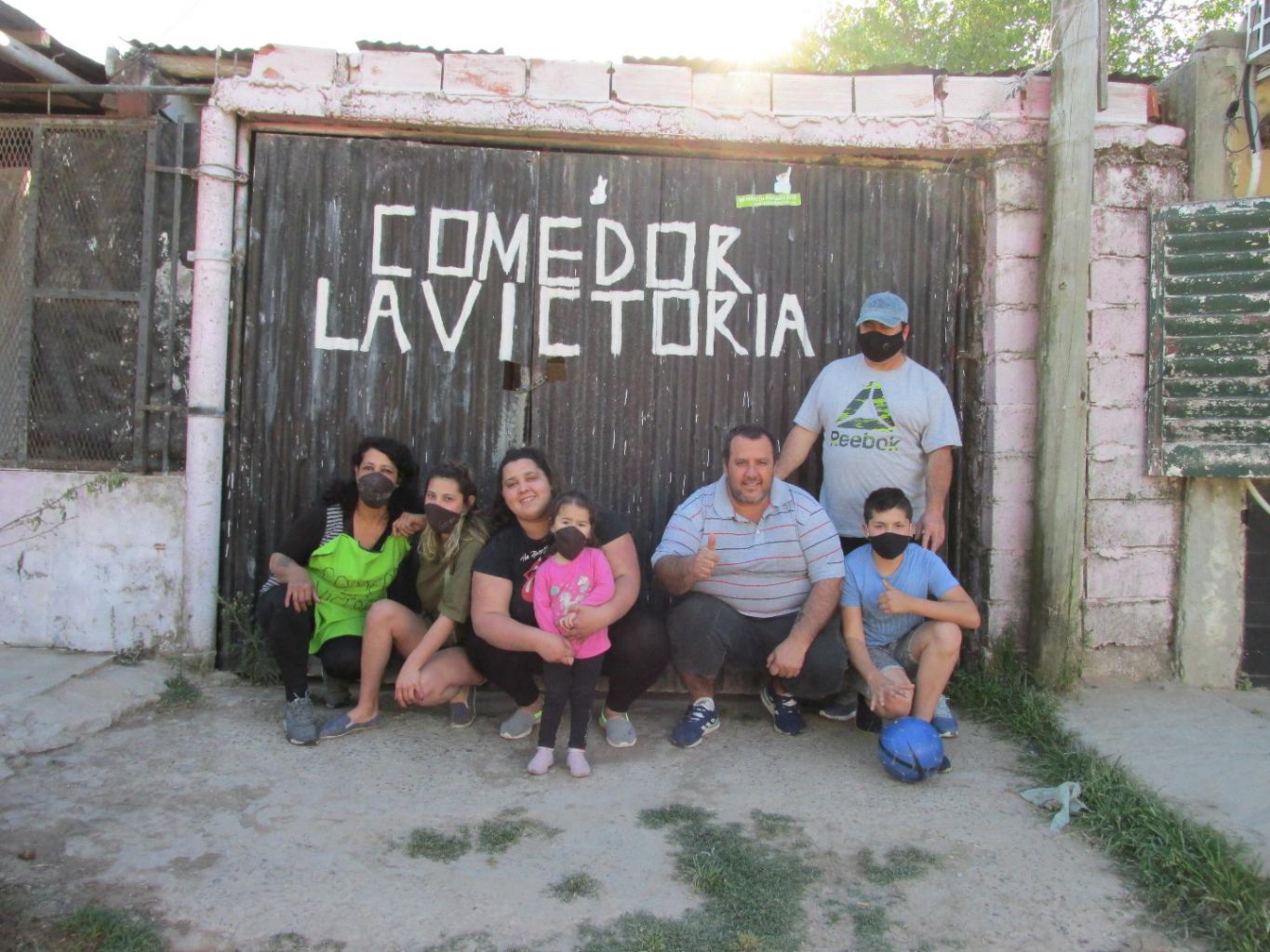 Garrafas y verduras, el comedor  “La Victoria” necesita donaciones