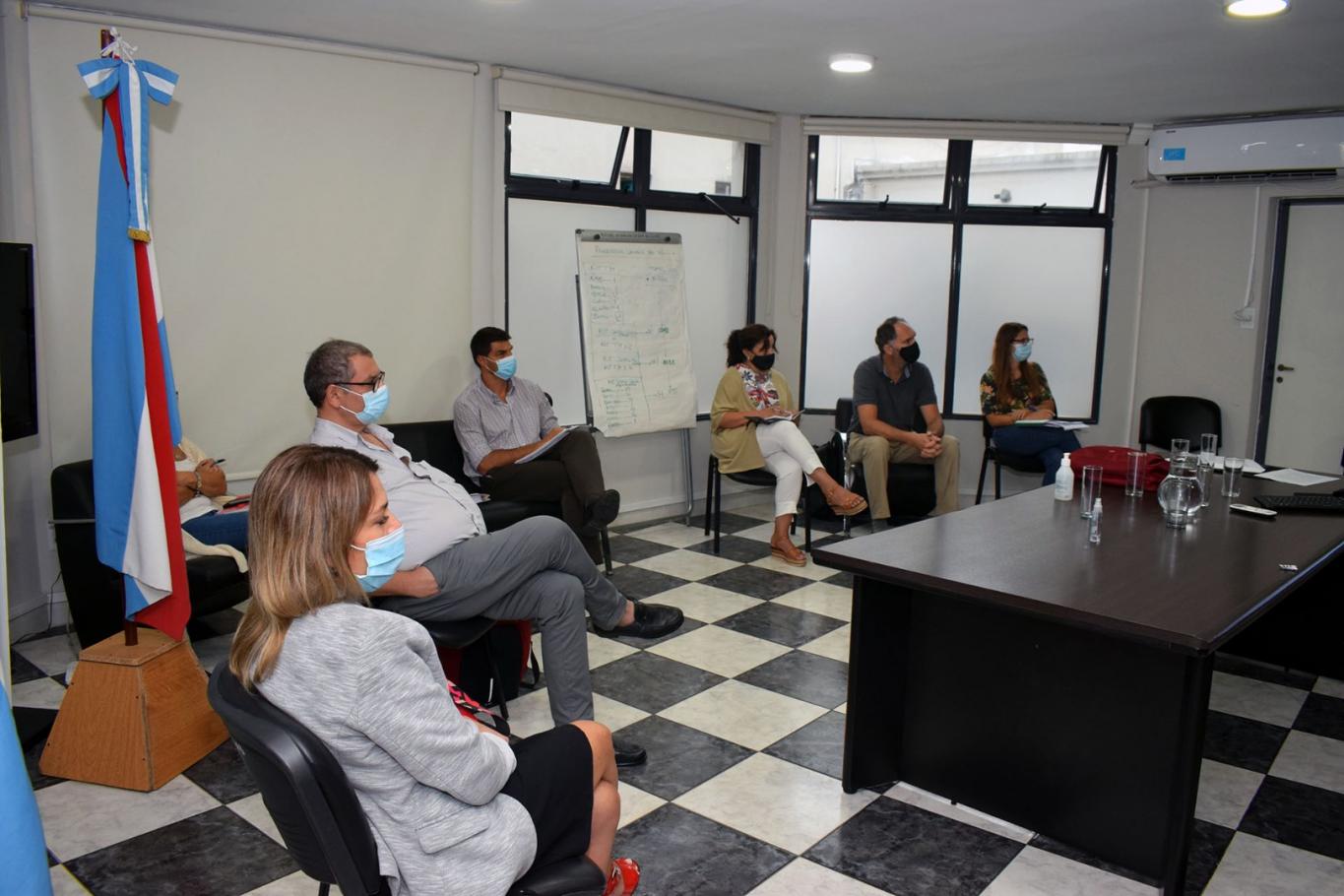 La ministra de Salud, Sonia Velázquez, se reunió con la Sociedad Entrerriana de Terapia Intensiva