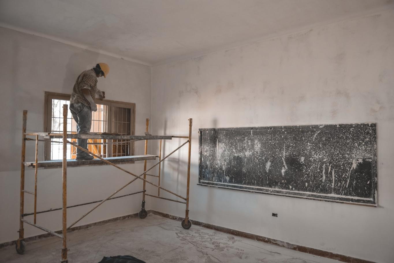 Siguen las obras en escuelas de la provincia para garantizar la presencialidad