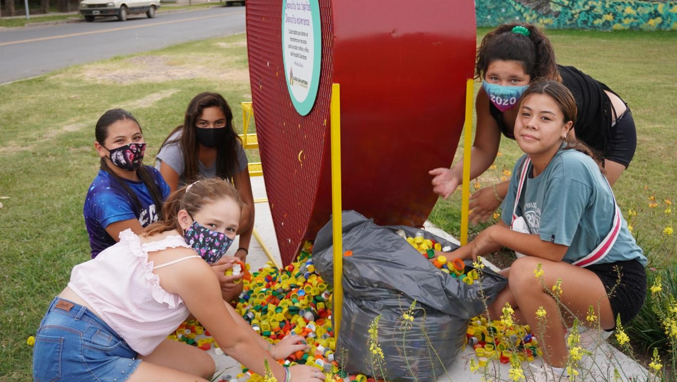 Realizaron el retiro de tapitas del “Corazón Solidario”