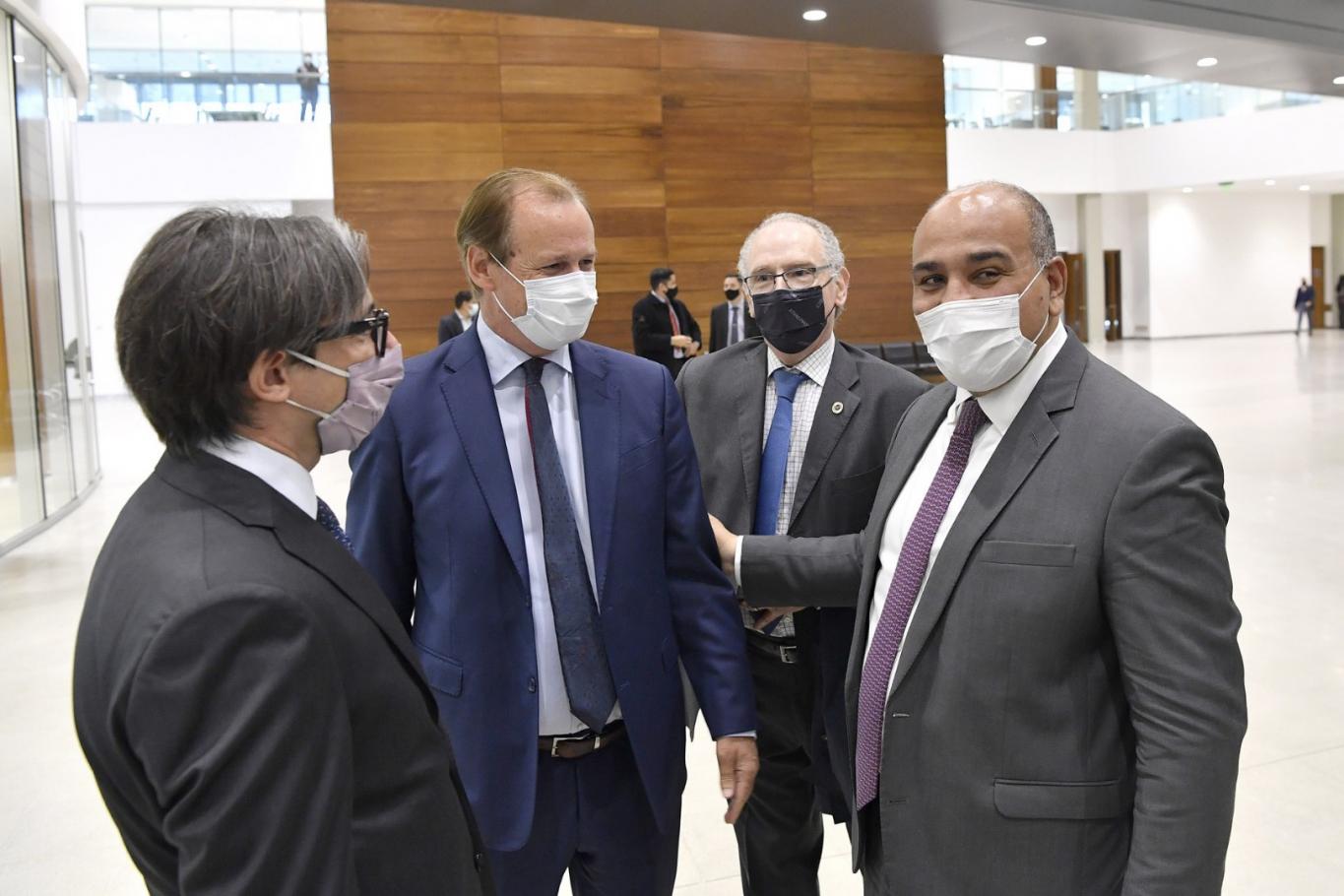 Confirman financiamiento por 40 millones de dólares para reparar caminos rurales