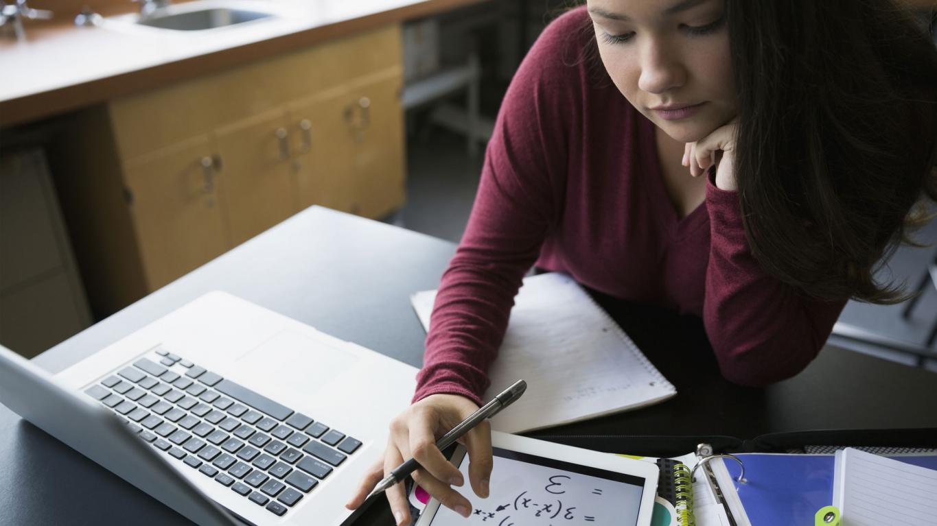 Más de 260 mil adolescentes de 16 y 17 años se anotaron en las becas Progresar