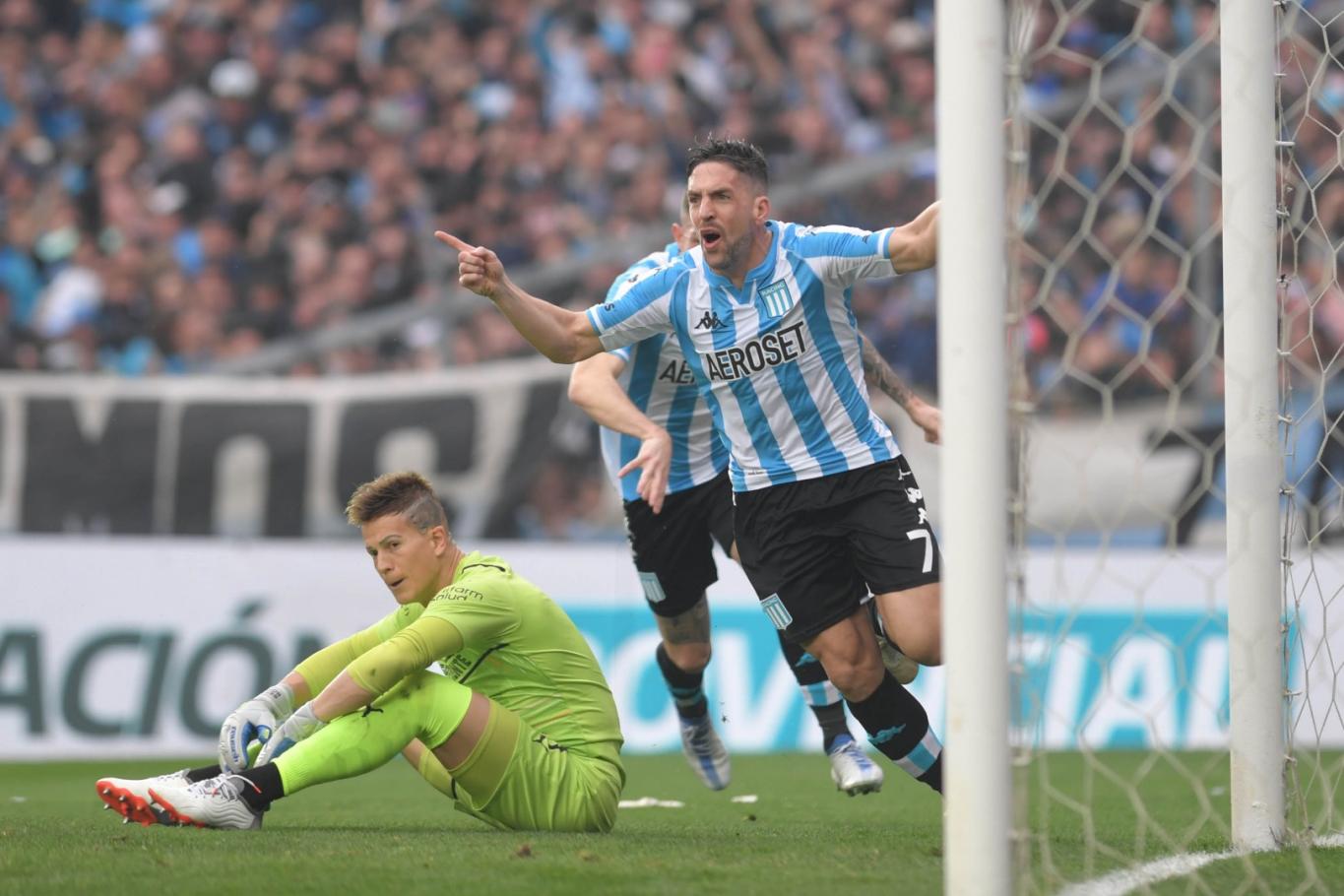 Racing venció a Independiente en el clásico de Avellaneda