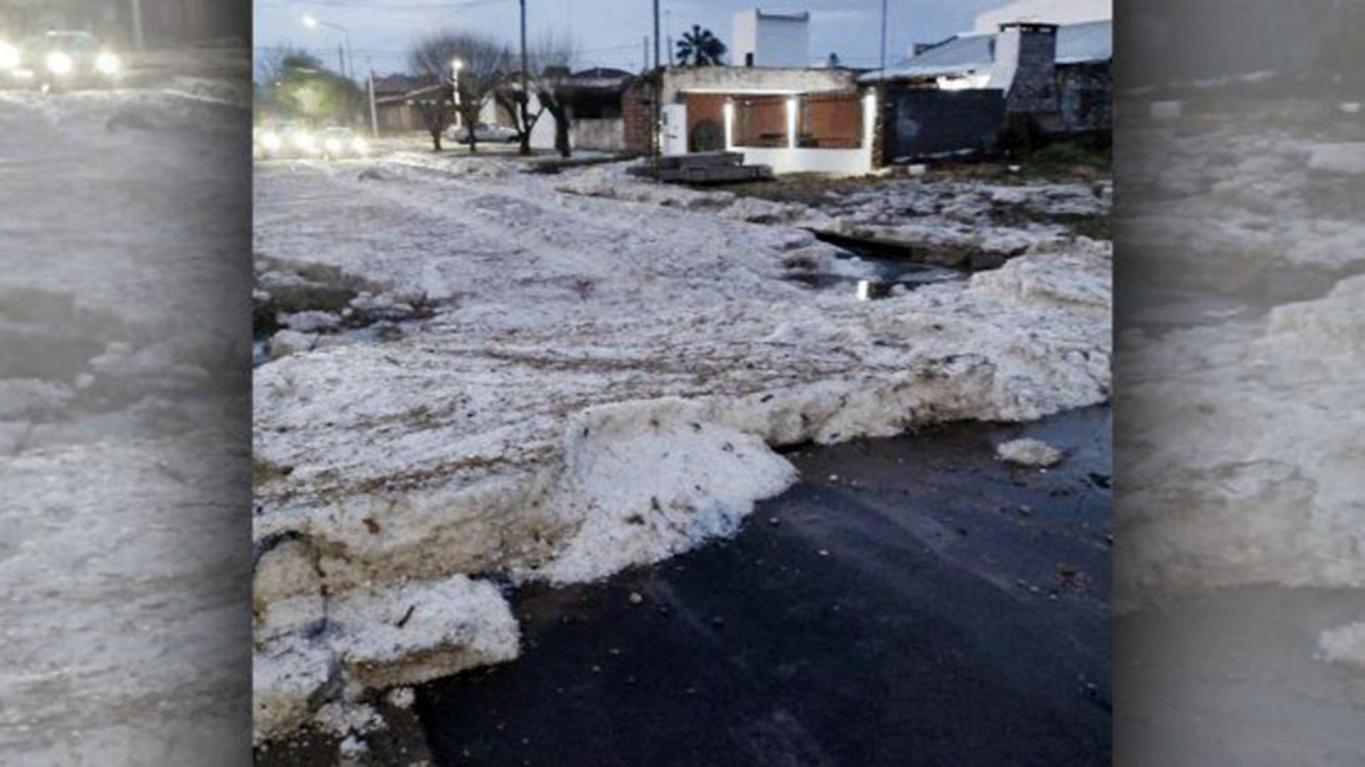Una tormenta de granizo provocó  graves destrozos en la provincia
