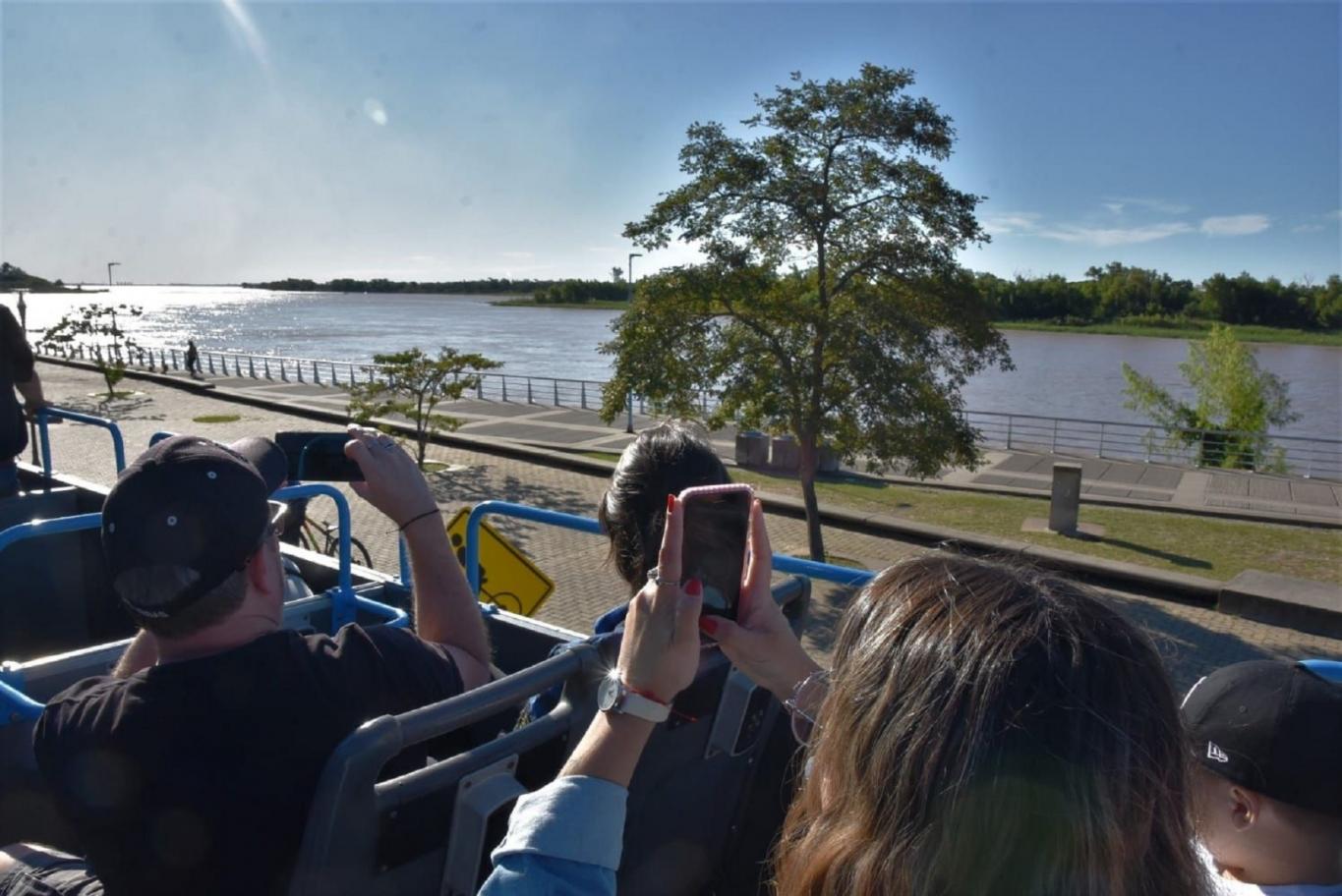Entre Ríos recibió cerca de 150.000  visitantes el fin de semana largo  .