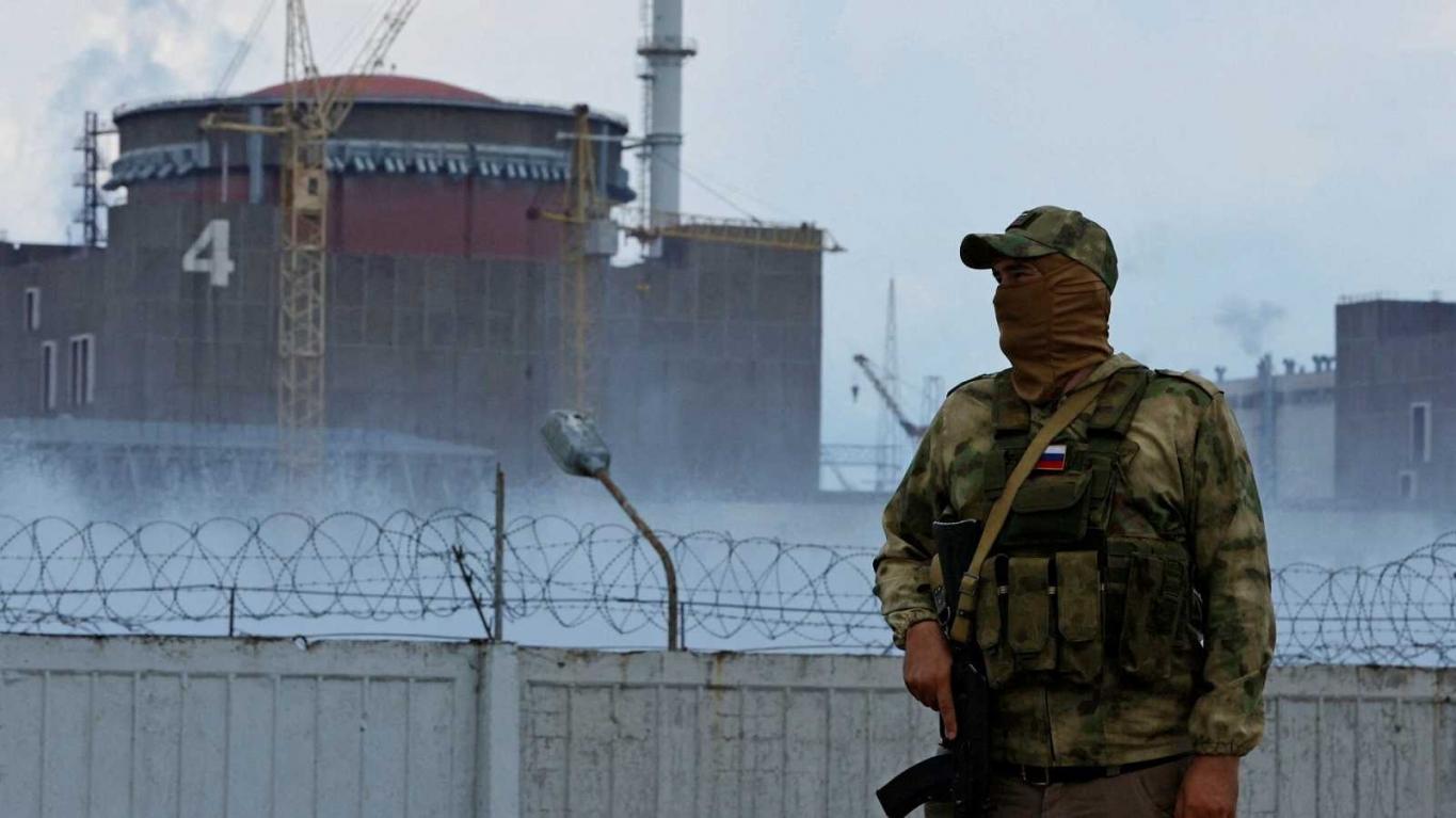 Explosiones sacuden un depósito militar ruso en un presunto ataque ucraniano