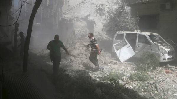 Cuarto día de bombardeos rusos en Siria